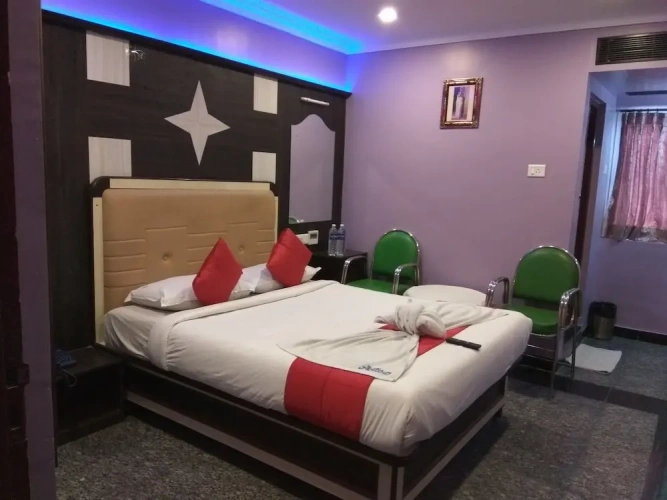 1 Bedroom Deluxe Double room with city view