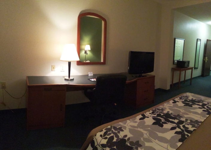 Sleep Inn & Suites