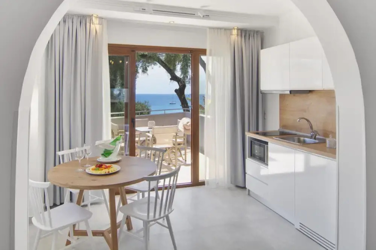 Valtos Beach Hotel