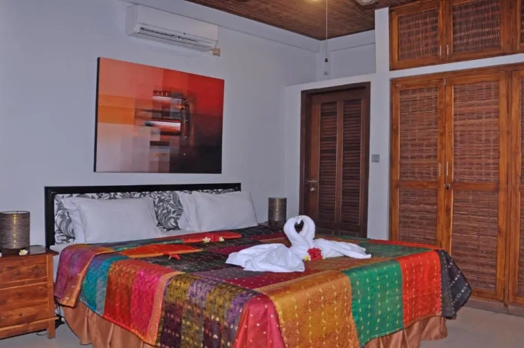 3 Bedrooms Villa with balcony