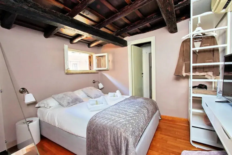 Dolce Vita House