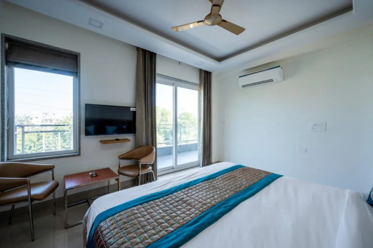 The Palms Inn