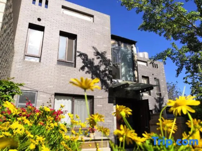 Dali Guibird Seaview Villa