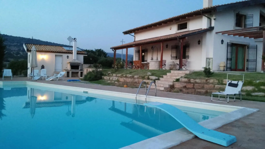 Studio Apartment In Countryside Villa With Pool