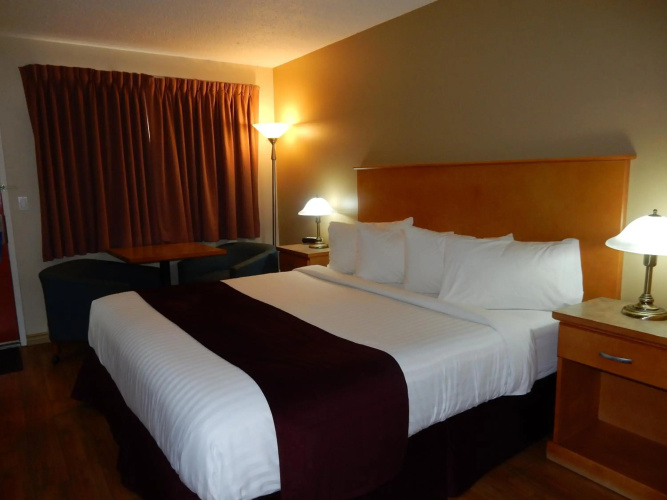 Canadas Best Value Inn & Suites Vernon