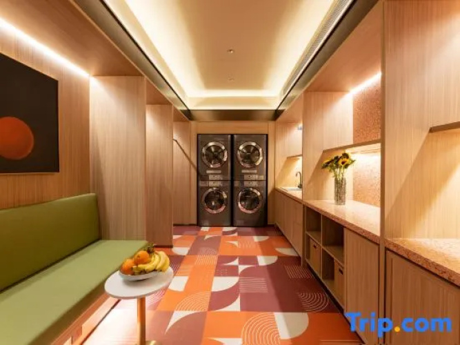 Orange Hotel (Sanhe Century Plaza)
