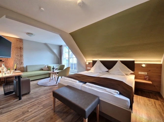 Comfort room with balcony