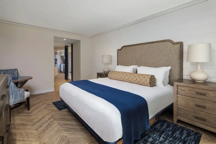 Double Suite with pool view