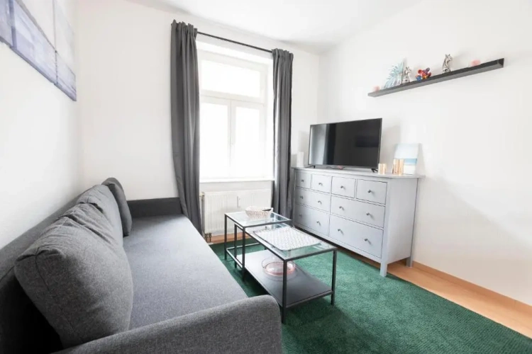 2 Bedrooms Apartment