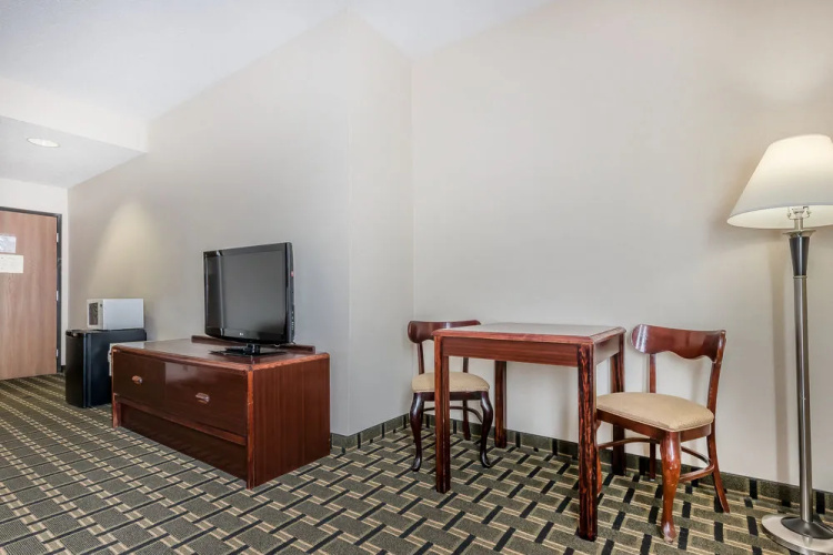 Comfort Inn