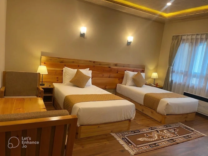 Standard Twin room with balcony