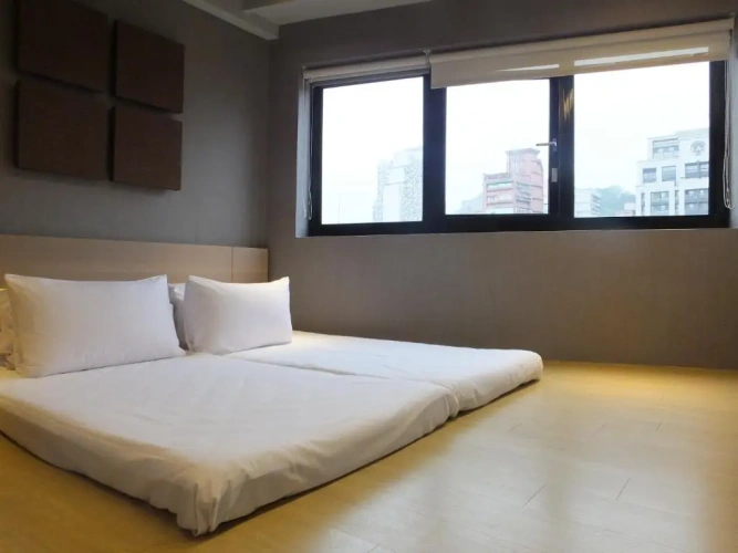 Economy Twin room