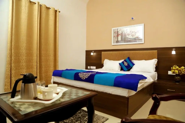 Deluxe Suite