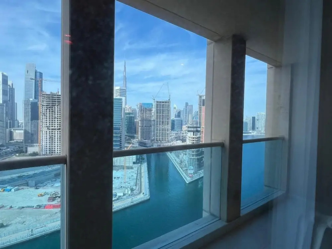 Yogi - Beautiful Burj Khalifa View in this 1BR Apartment