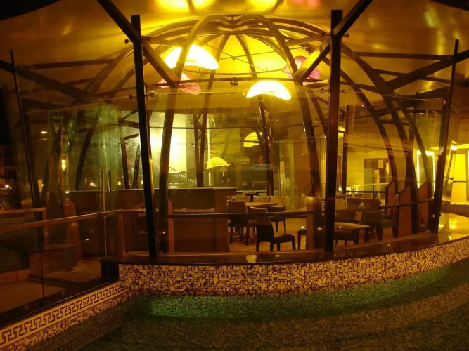 Azzaro Resort & Spa
