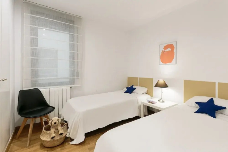 Sardenya Apartment by Olala Homes