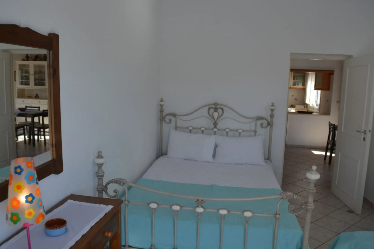 Droufakos’ home - Beachfront Lux 2BD apt. w. Views