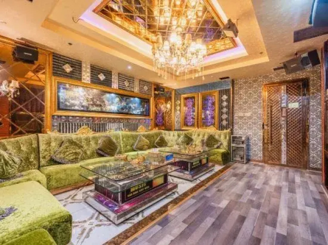 Huayu International Hotel