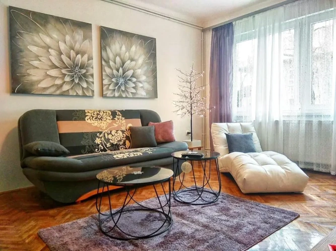 2 Bedrooms Apartment