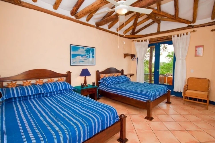 Standard Quadruple room with balcony
