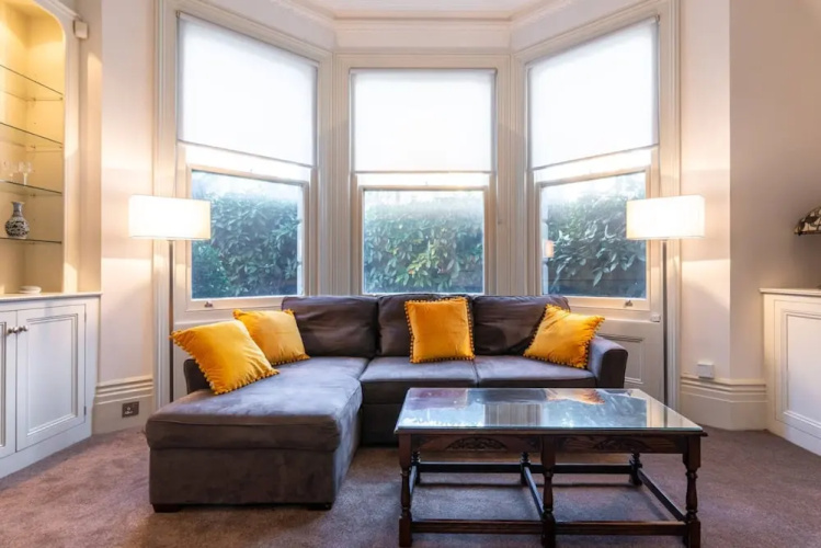 Luxury Private Studio Spacious Stylish Mezzanine