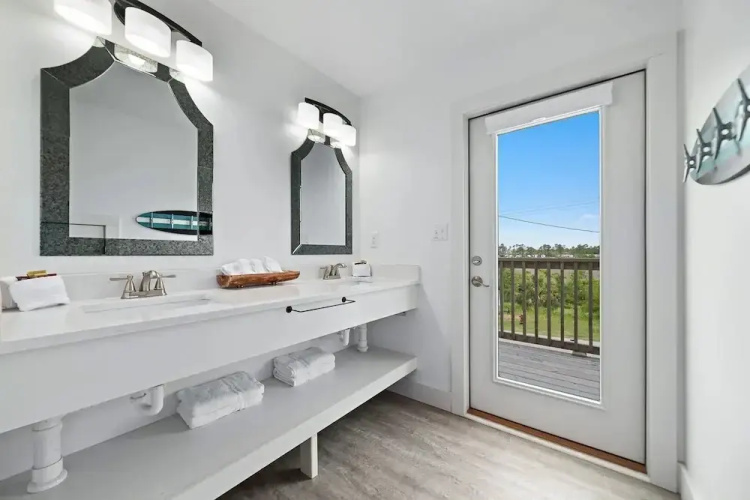 Pipedreams 333 8 Bedroom Home