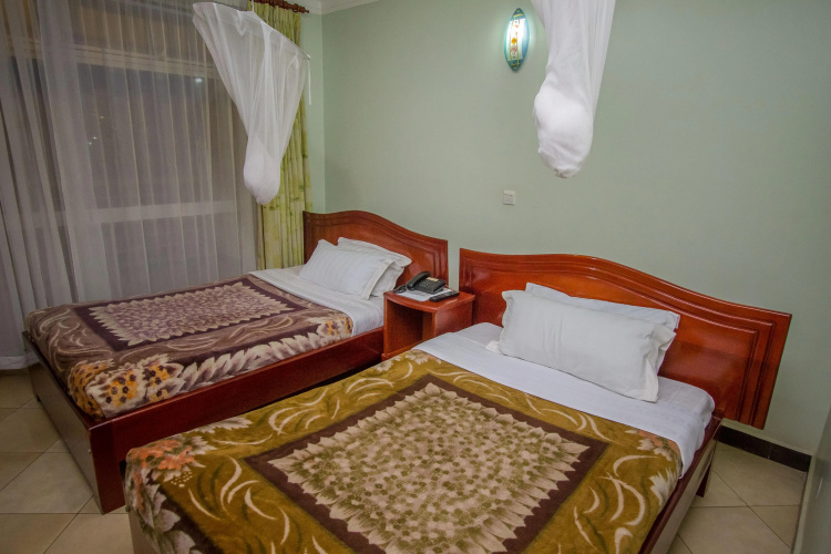 Jevine Hotel