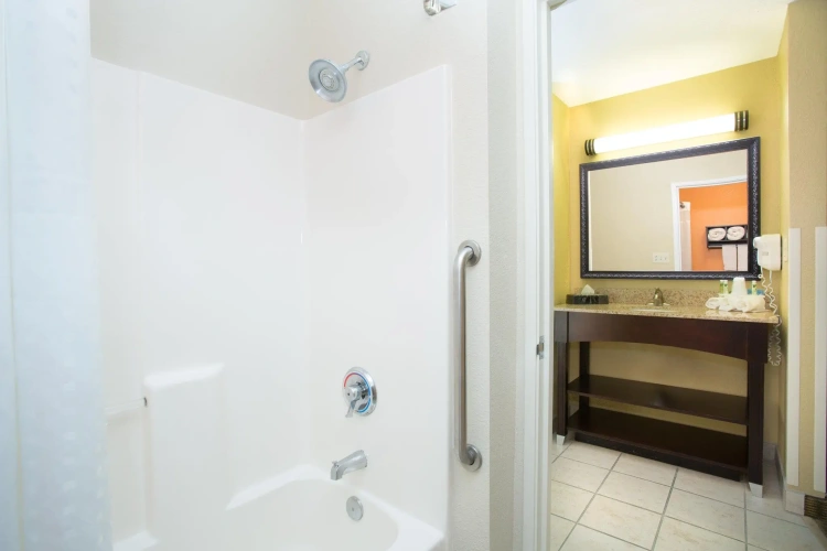 Quadruple Suite