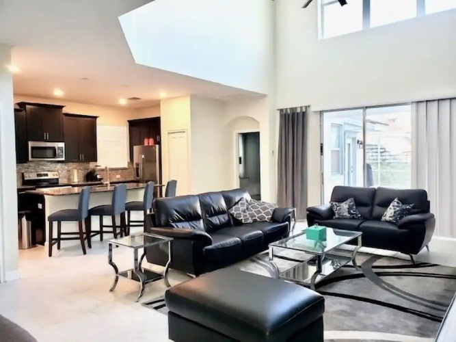5 Bed Pool Home Multiple Bunks & Game Room! 5 Bedroom Villa by Redawning