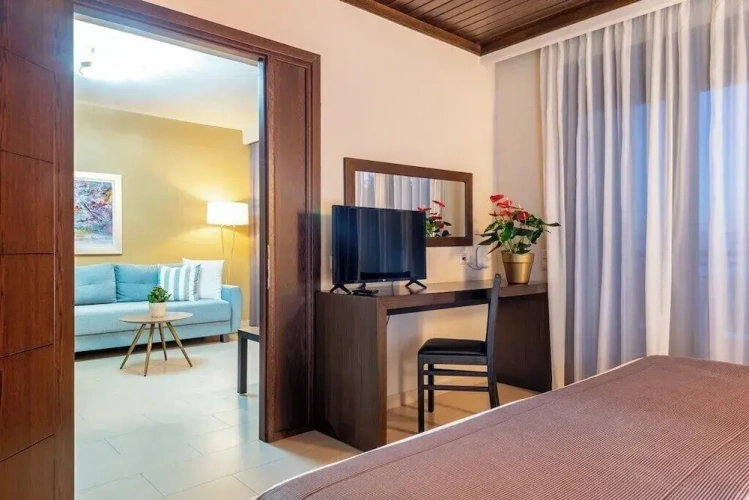 Deluxe Suite