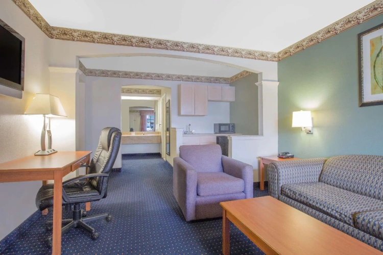 Deluxe Double Suite