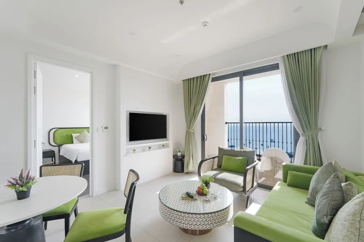 2 Bedrooms Deluxe Apartment with ocean view