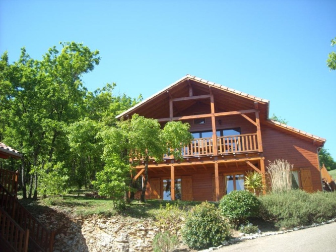 3 Bedrooms Chalet