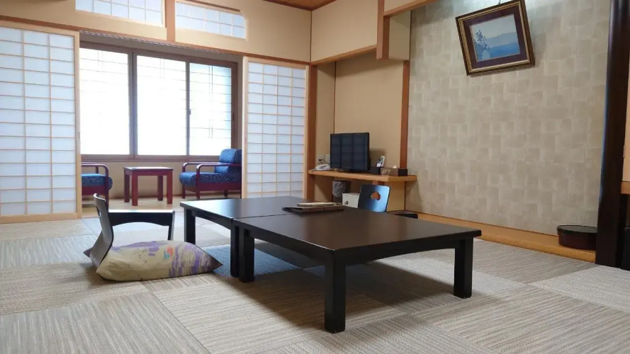 Sanyanagitei Ryokan