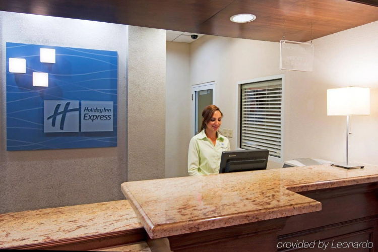 Holiday Inn Express & Suites Miami-Kendall photo 34