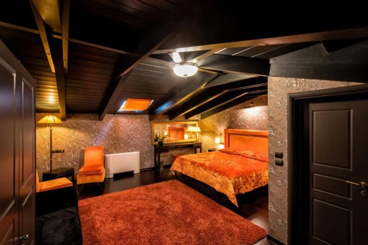 Suite with balcony