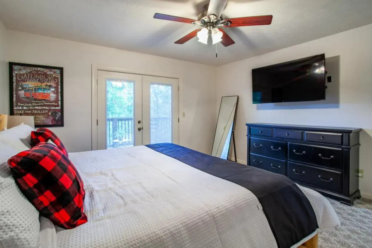 Little Cub Cottage - Mtn Views & Community Pools