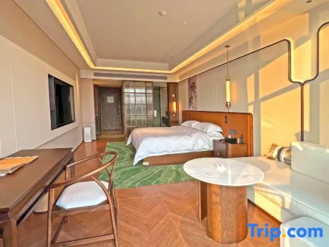 Deluxe Double room with garden view