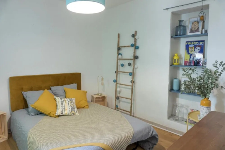 La Moutarde Cosy And clean