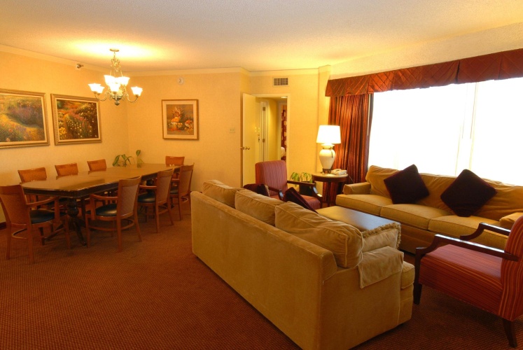 Embassy Suites by Hilton Dallas Love Field photo 7