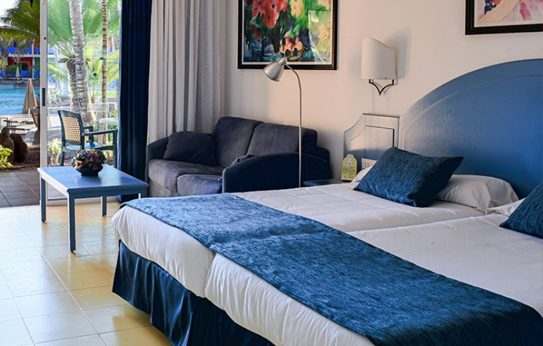 Standard Double room with view