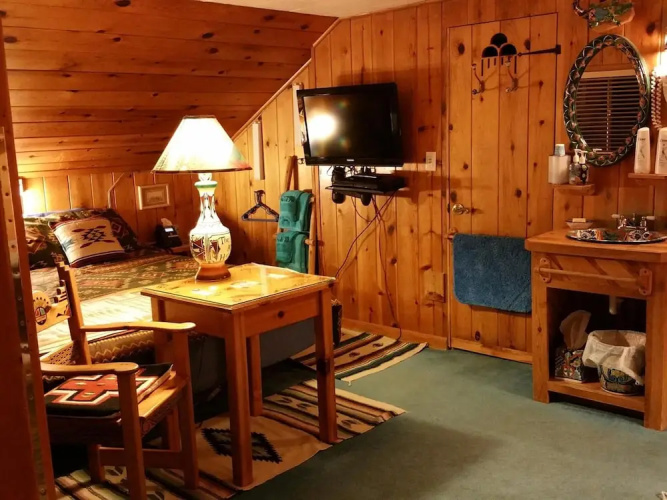Inn at Halona