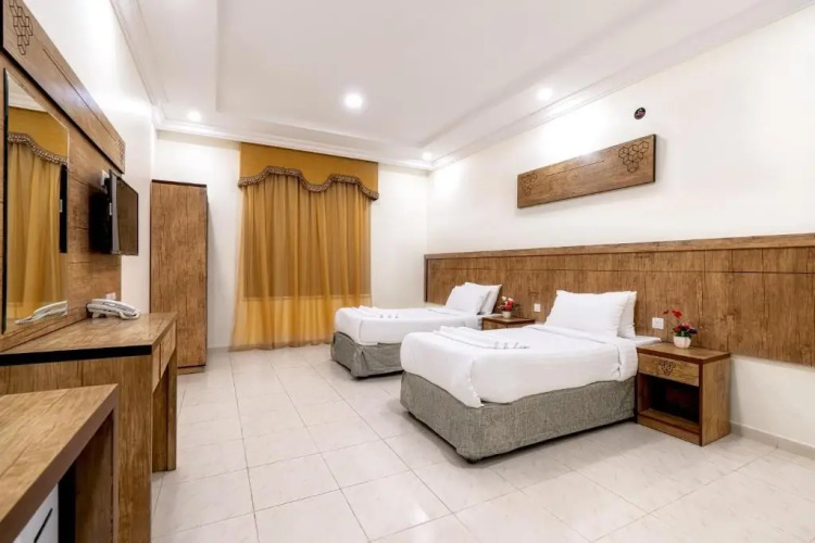 Snood AL-Dana Hotel