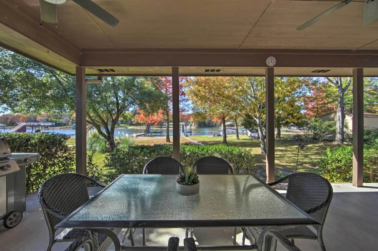 Lakefront Home w/ Dock in Mabank: Near Golfing!