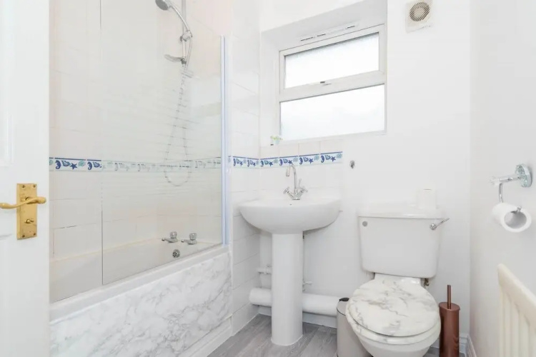 Superb Two Bedroom Duplex With Garden and Parking