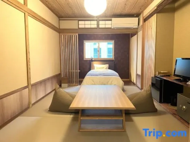 Standard room with lake view