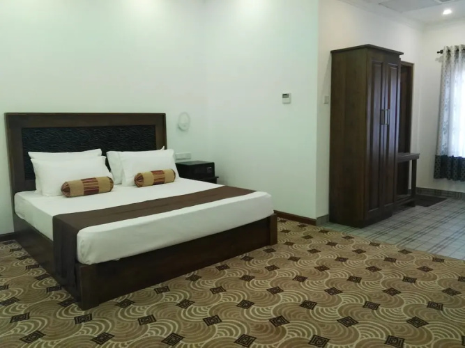 Hotel Akashayaam