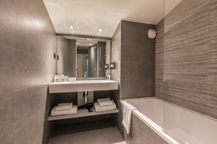 Chalet Hôtel Le Prieuré & Spa photo 10