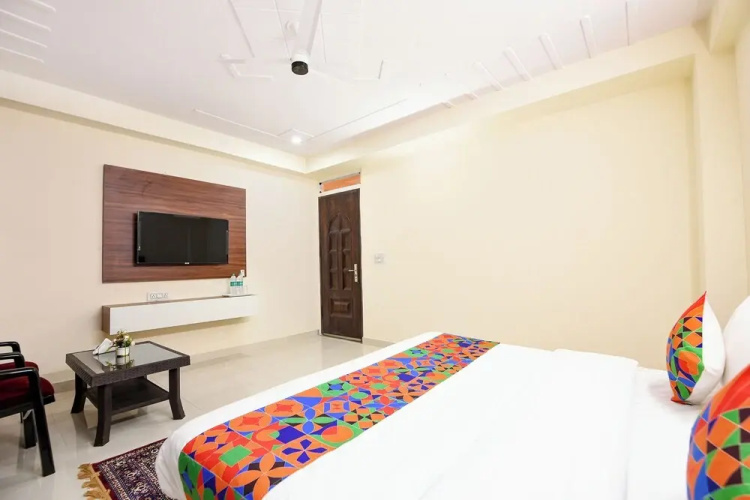 Fabhotel Trident