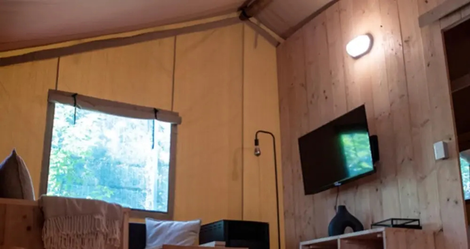 Casta a Incredible Lodge in the Forest With Private Jacuzzi